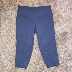 Knockout by Victoria Sport 15” crop